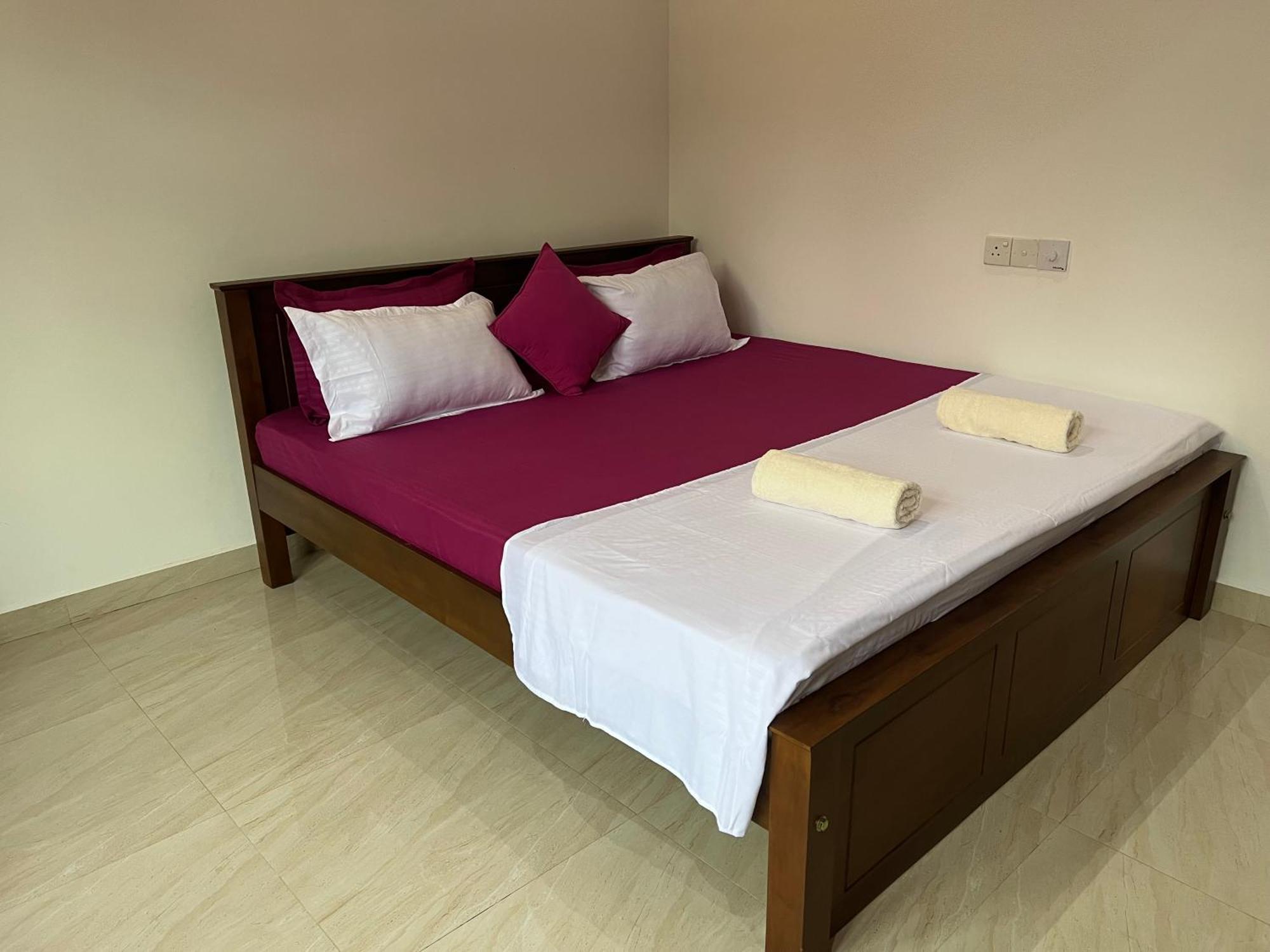 Ahasna Airport Villa Негомбо Экстерьер фото